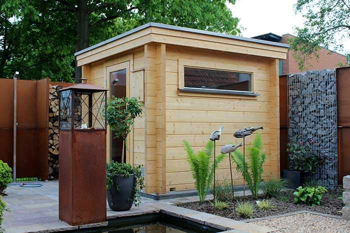 Müther-Gartensauna mit Pultdach