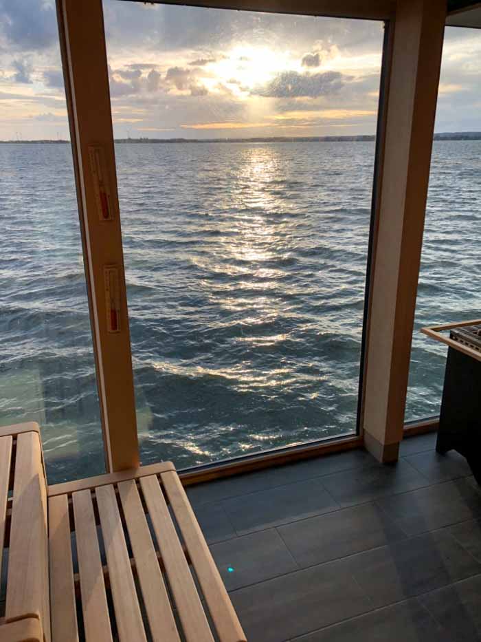 Sonnenuntergang in der Seesauna im MARISSA FERIENPARK