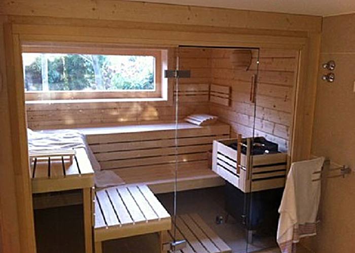 Zur Seite 'Blockbohlensauna' Müther Blockbohlensauna Innen